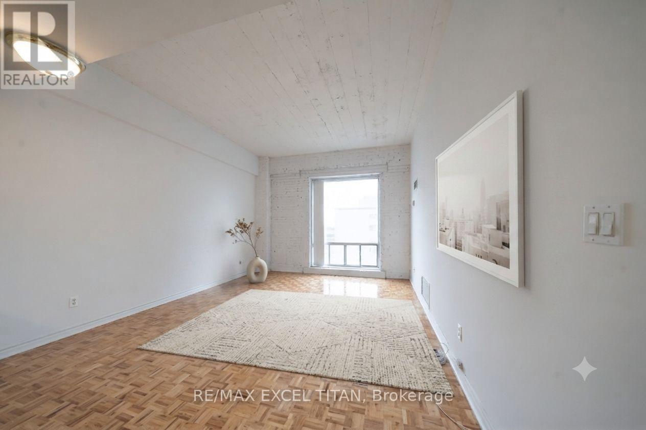 624 - 1401 Dupont Street, Toronto, Ontario  M6H 4J7 - Photo 3 - W13747698