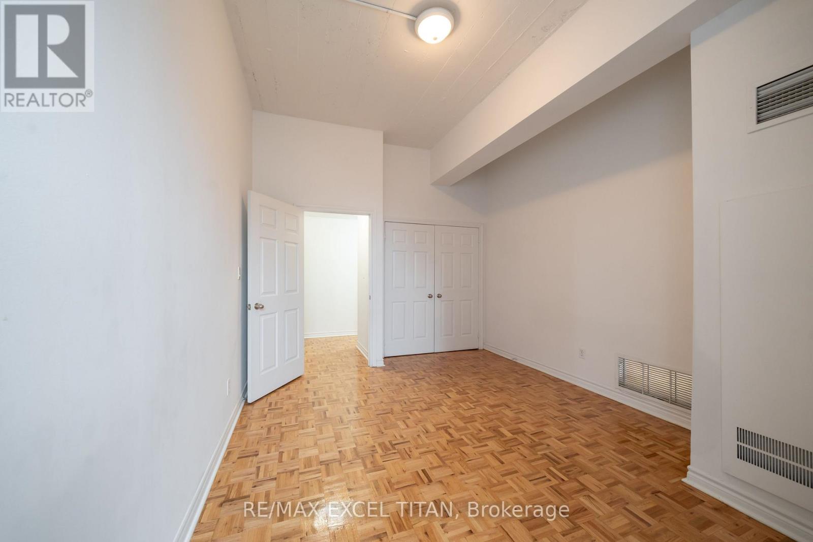 624 - 1401 Dupont Street, Toronto, Ontario  M6H 4J7 - Photo 6 - W13747698