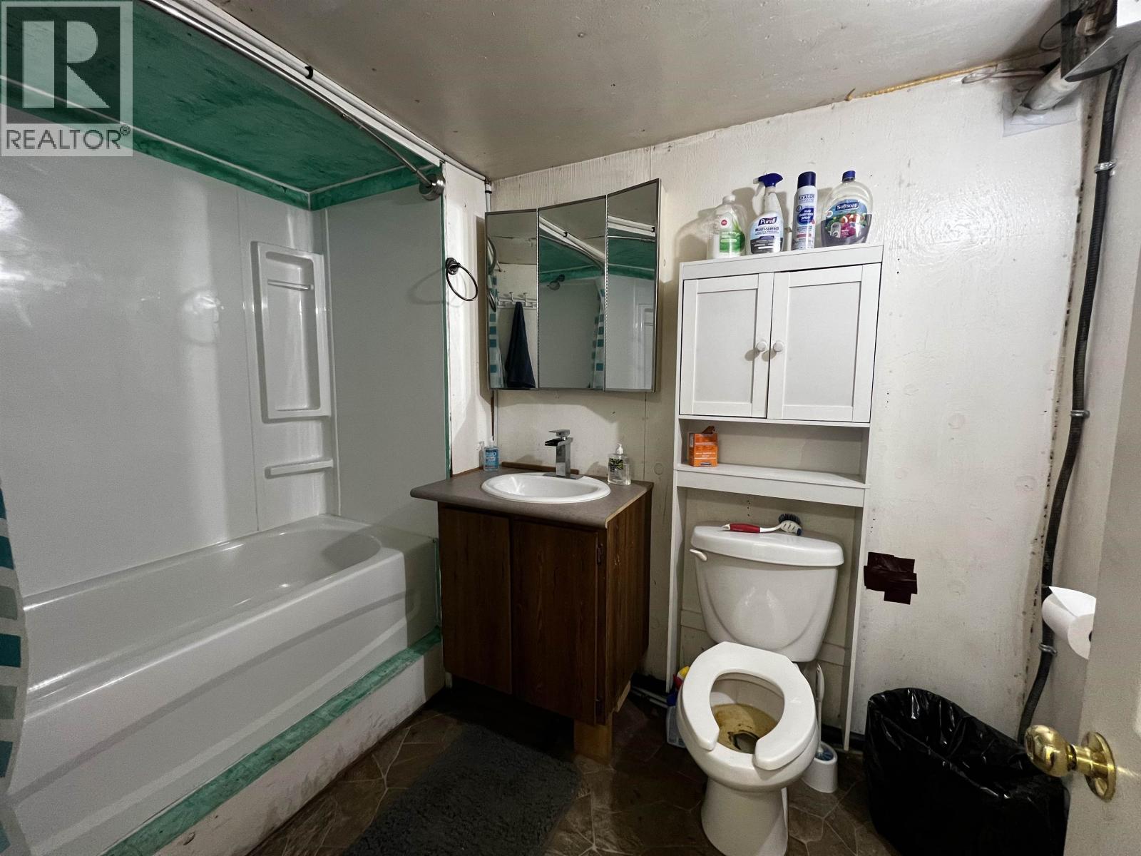 13936 W 16 Highway, Endako, British Columbia  V0J 1L0 - Photo 13 - C8081677