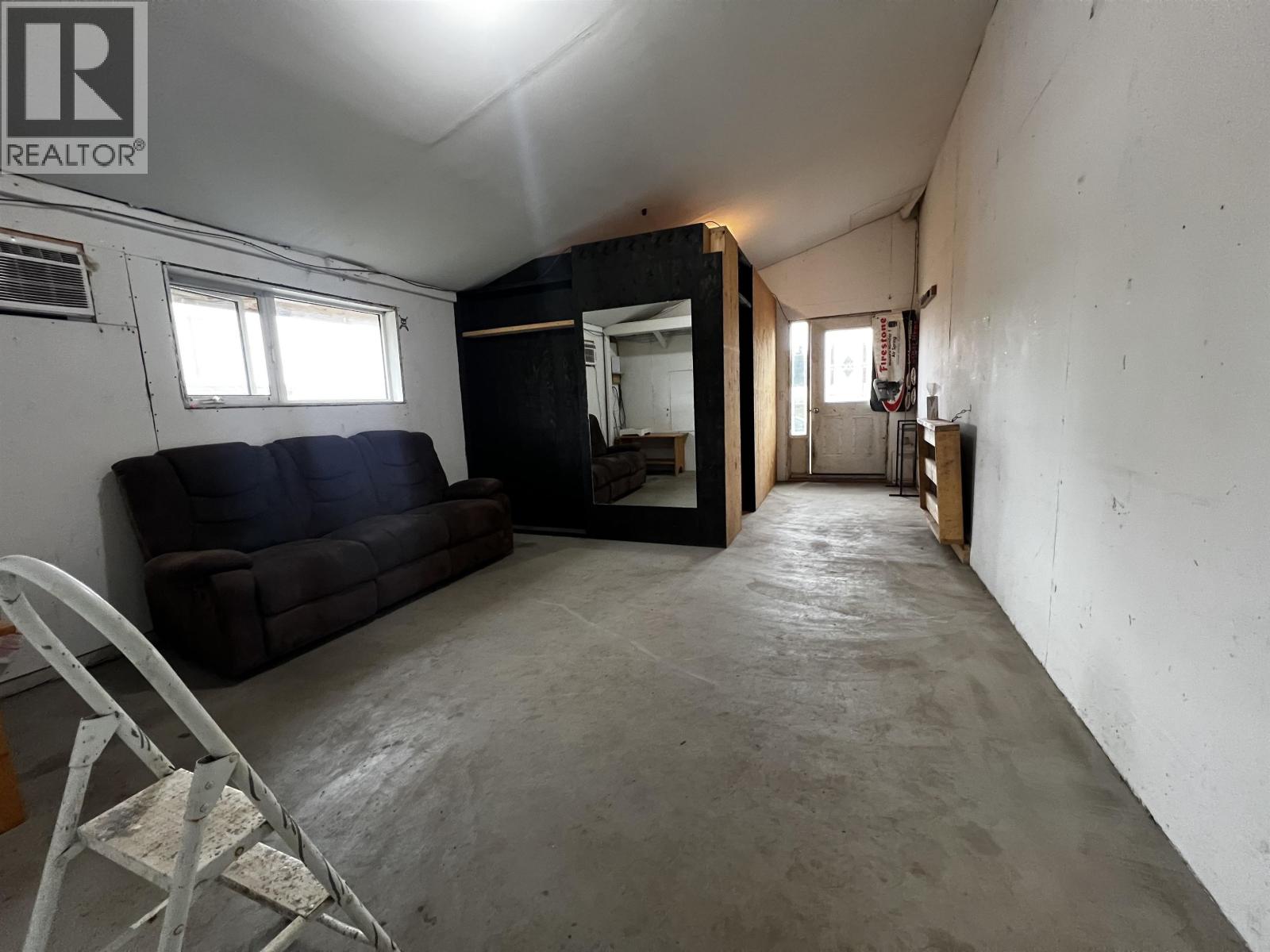 13936 W 16 Highway, Endako, British Columbia  V0J 1L0 - Photo 10 - C8081677