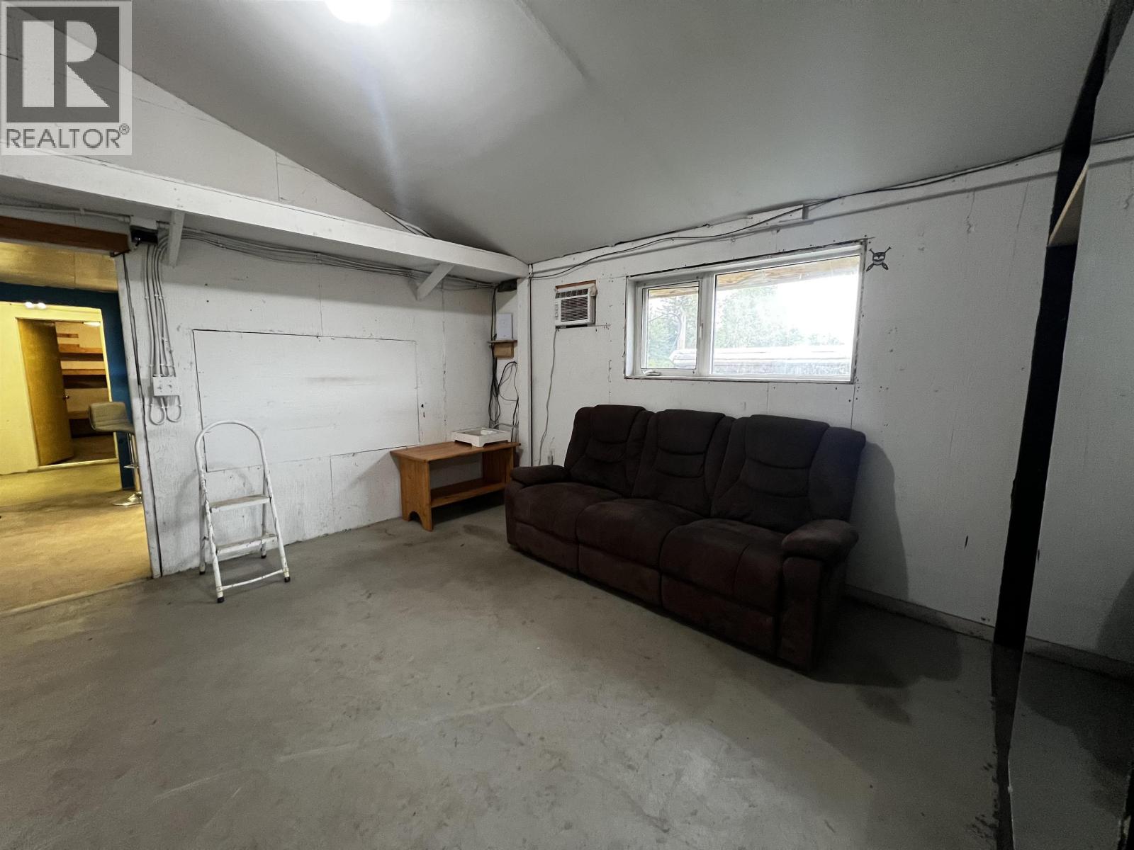 13936 W 16 Highway, Endako, British Columbia  V0J 1L0 - Photo 9 - C8081677