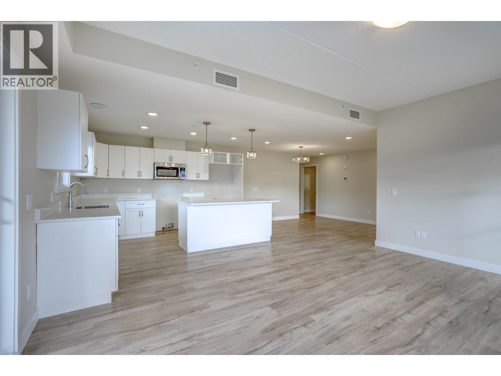 5620 51st Street Unit# 307 Osoyoos Photo 9