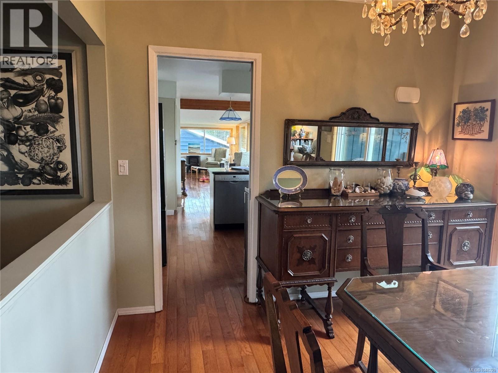 6420 Chatham Ave, Port Hardy, British Columbia  V0N 2P0 - Photo 3 - 1048229