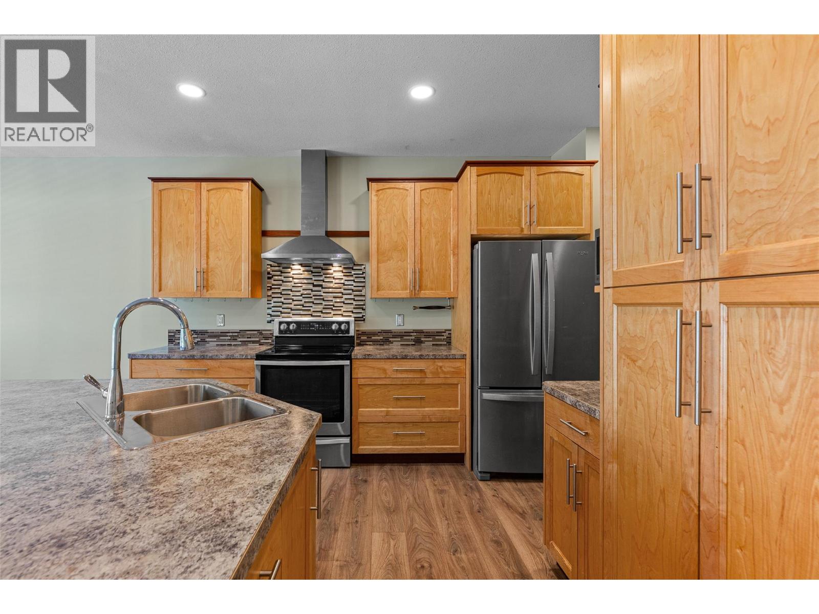 750 Firwood Road, Kelowna, British Columbia  V1Z 3V5 - Photo 5 - 10395626