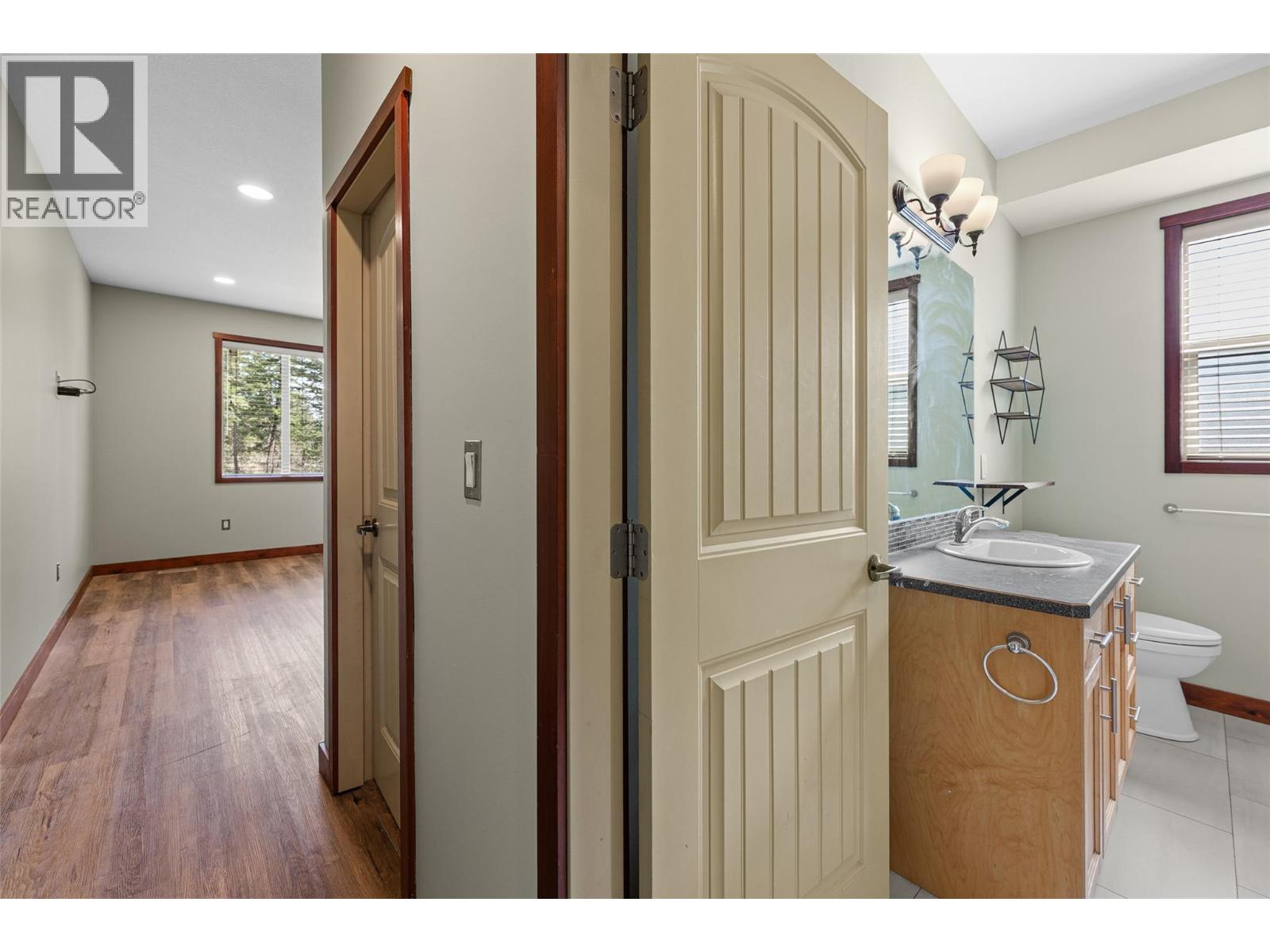 750 Firwood Road, Kelowna, British Columbia  V1Z 3V5 - Photo 30 - 10395626
