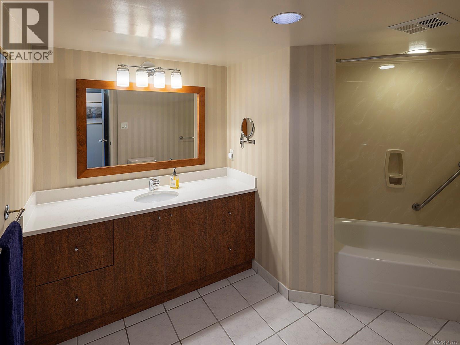 603 1234 Wharf St, Victoria, British Columbia  V8W 3H9 - Photo 16 - 1048773