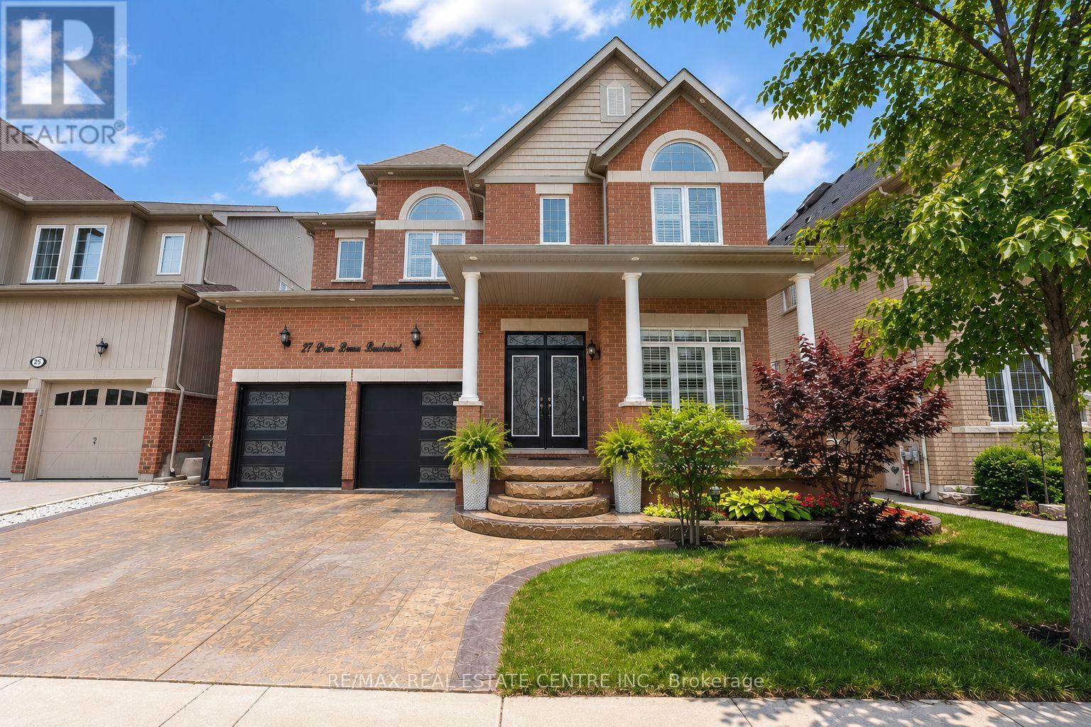 27 DREW BROWN BOULEVARD, Orangeville, Ontario