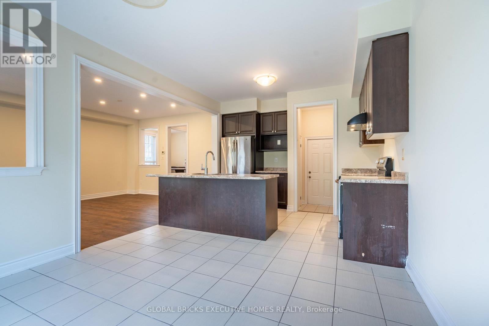 7873 Hackberry Trail, Niagara Falls, Ontario  L2H 2Y6 - Photo 11 - X13728926