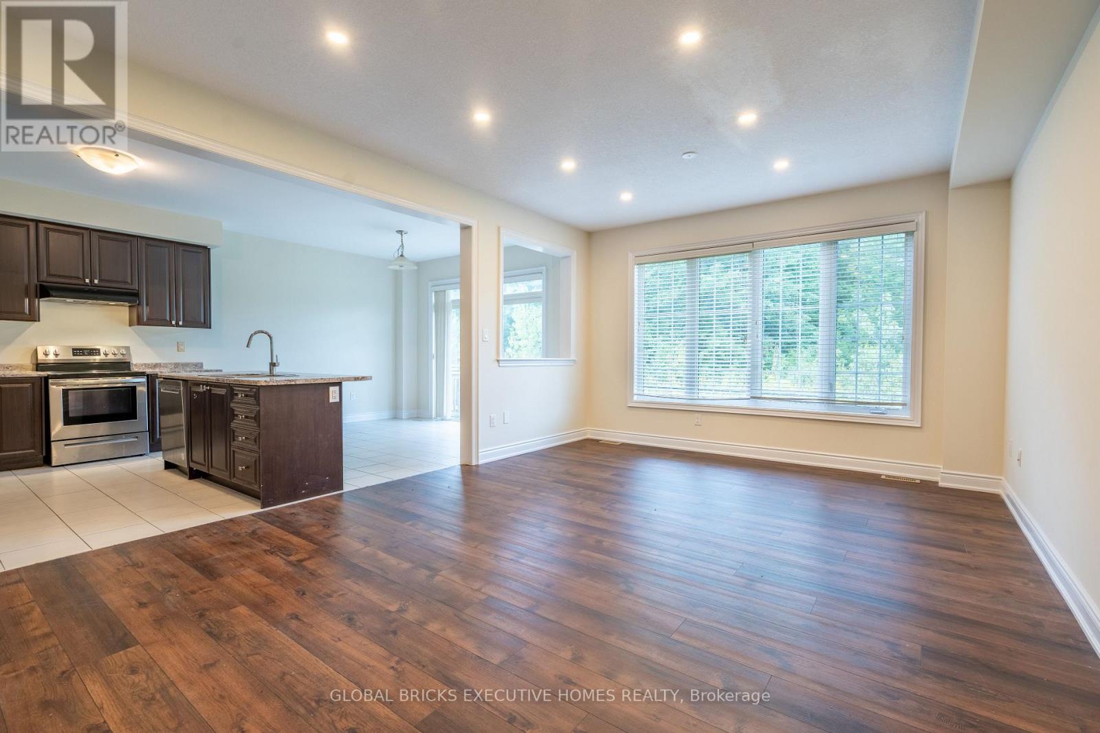 7873 Hackberry Trail, Niagara Falls, Ontario  L2H 2Y6 - Photo 25 - X13728926