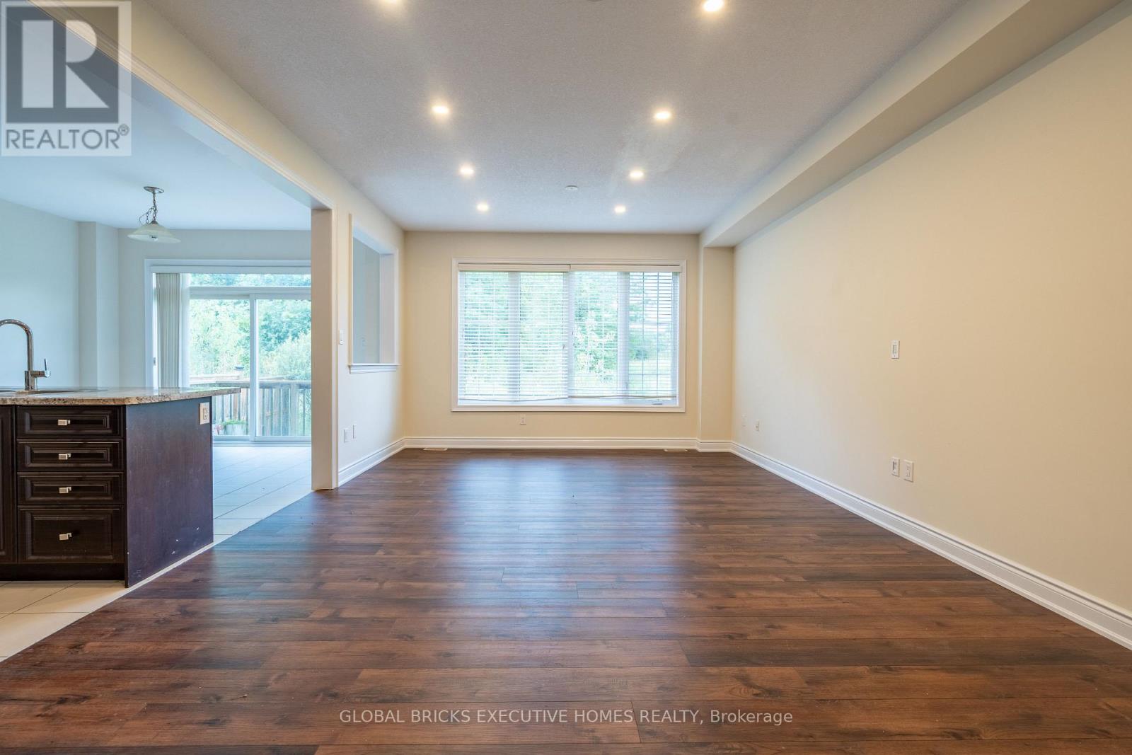 7873 Hackberry Trail, Niagara Falls, Ontario  L2H 2Y6 - Photo 5 - X13728926