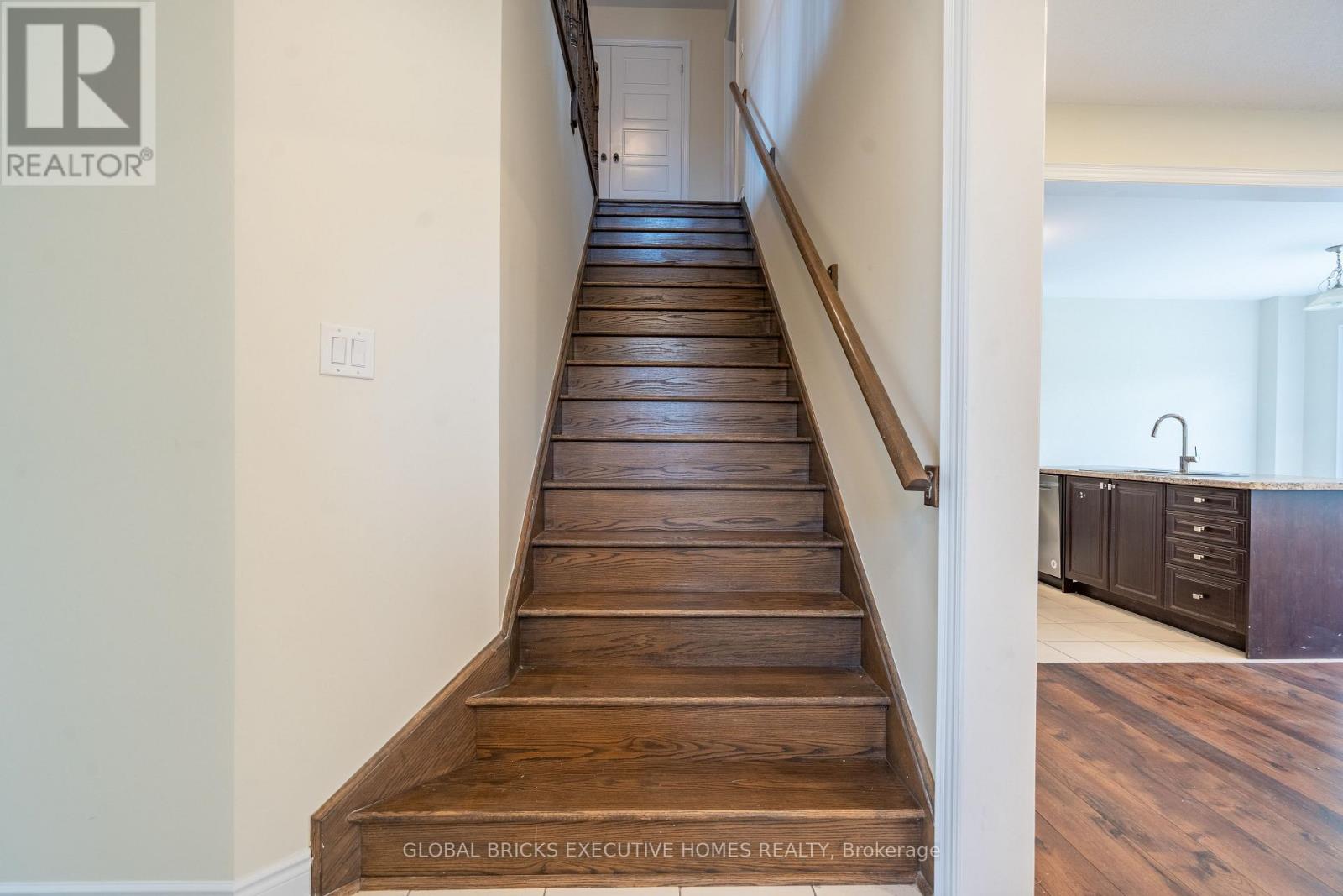 7873 Hackberry Trail, Niagara Falls, Ontario  L2H 2Y6 - Photo 7 - X13728926