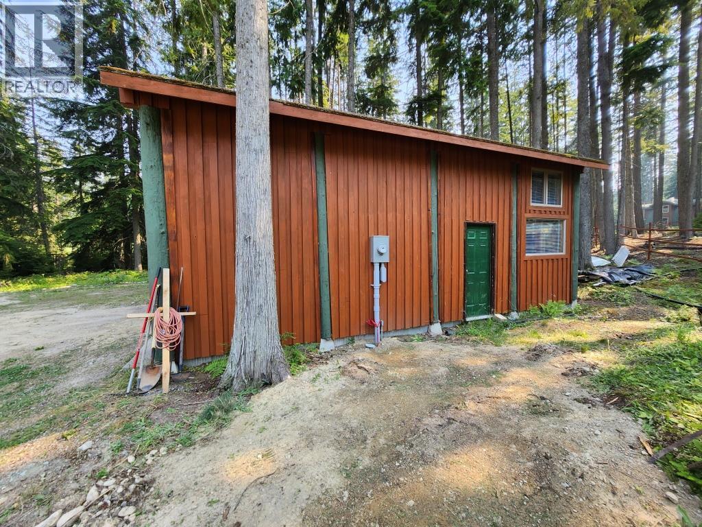 1273 Queens Bay Road, Balfour, British Columbia  V0G 1C0 - Photo 17 - 10399392