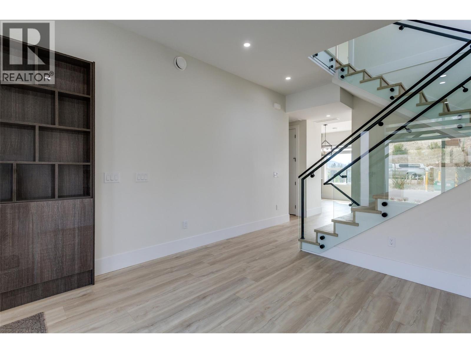1136 Hume Avenue, Kelowna, British Columbia  V1P 1S3 - Photo 17 - 10399206