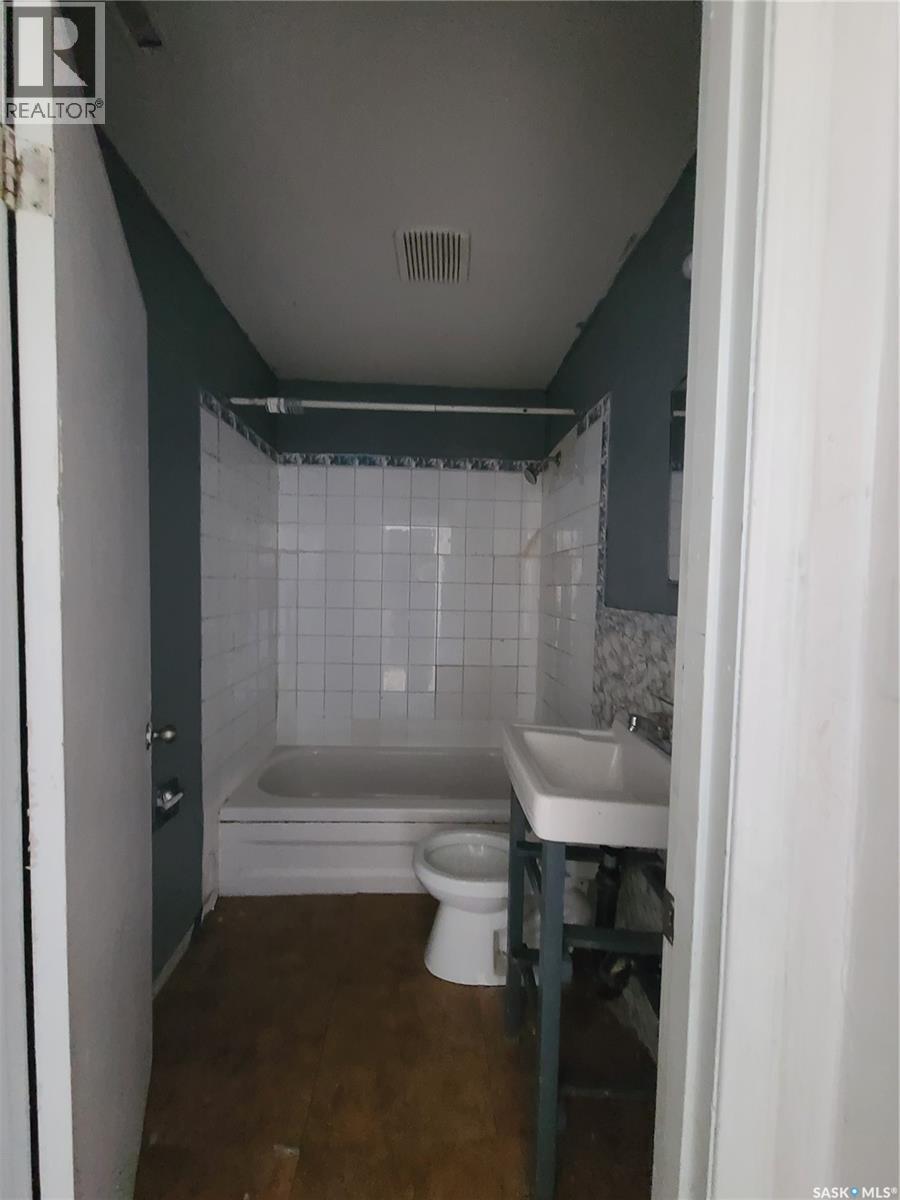 130 26th Street W, Prince Albert, Saskatchewan  S6V 4P9 - Photo 10 - SK047628