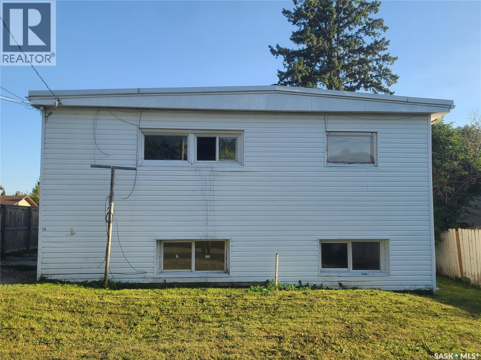 130 26th Street W, Prince Albert, Saskatchewan  S6V 4P9 - Photo 11 - SK047628