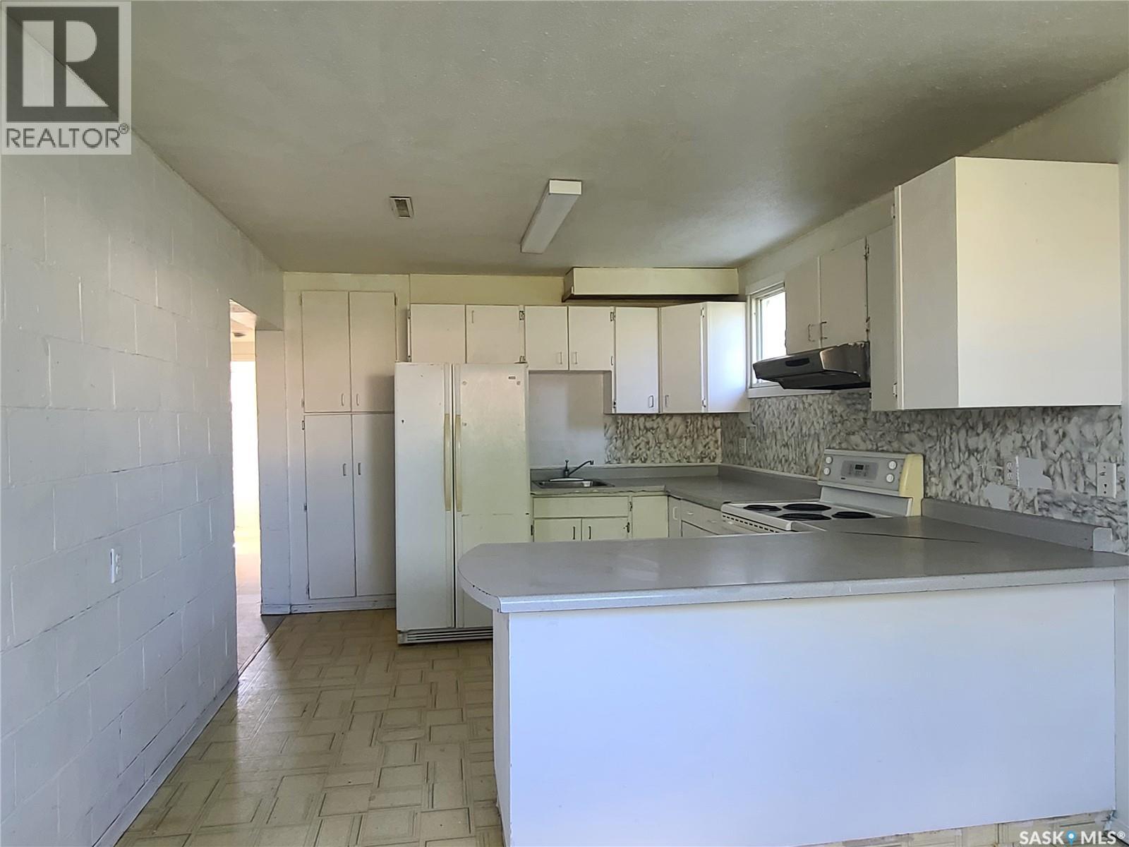 130 26th Street W, Prince Albert, Saskatchewan  S6V 4P9 - Photo 6 - SK047628