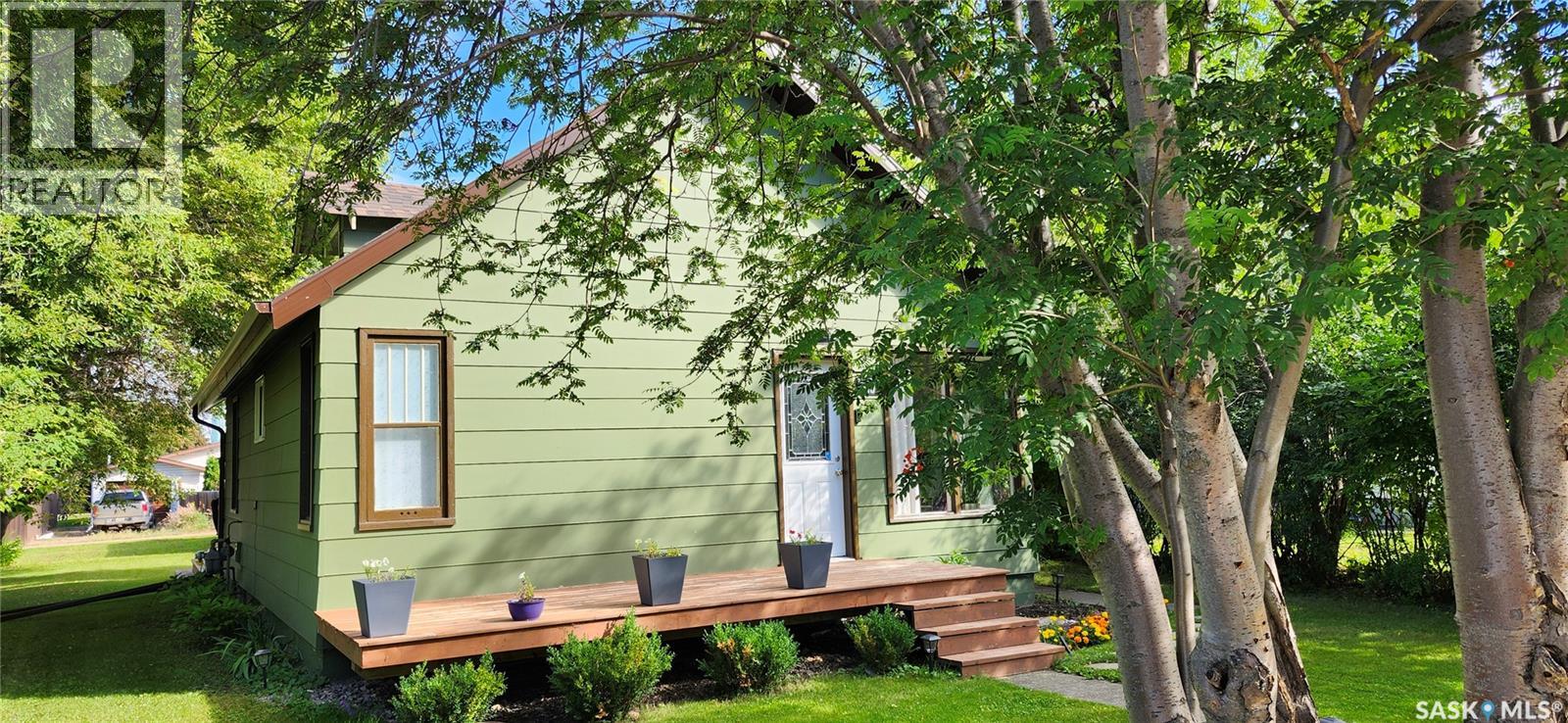 110 3rd Street S, Wakaw, Saskatchewan  S0K 4P0 - Photo 3 - SK047626