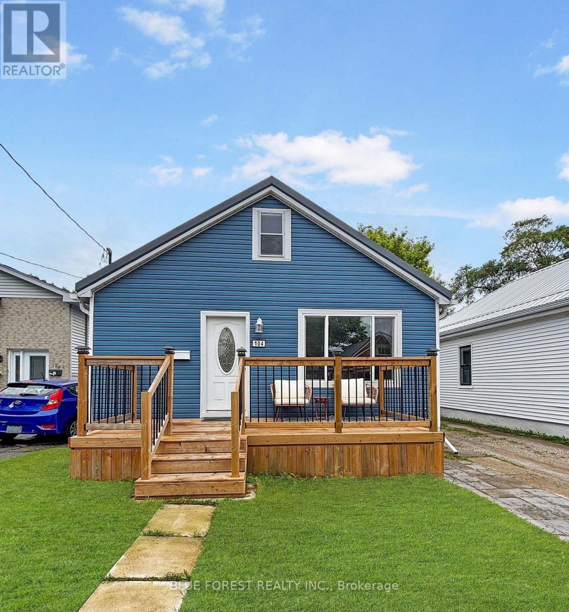 104 DELAWARE STREET, London East, Ontario