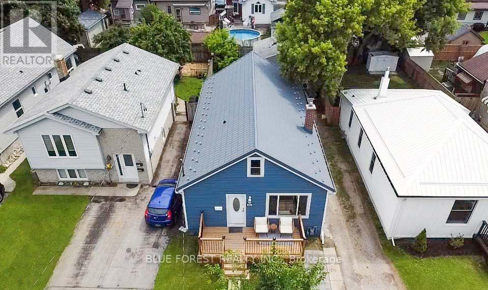 104 Delaware Street, London East, Ontario  N5Z 2N5 - Photo 2 - X13747768