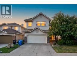 137 Douglas Glen Manor SE, Calgary, Alberta