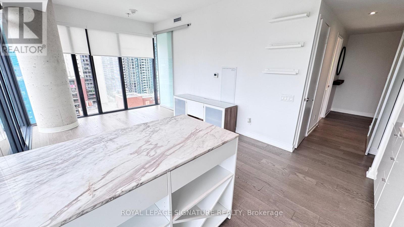 1712 - 161 Roehampton Avenue, Toronto, Ontario  M4P 1P9 - Photo 5 - C13747530