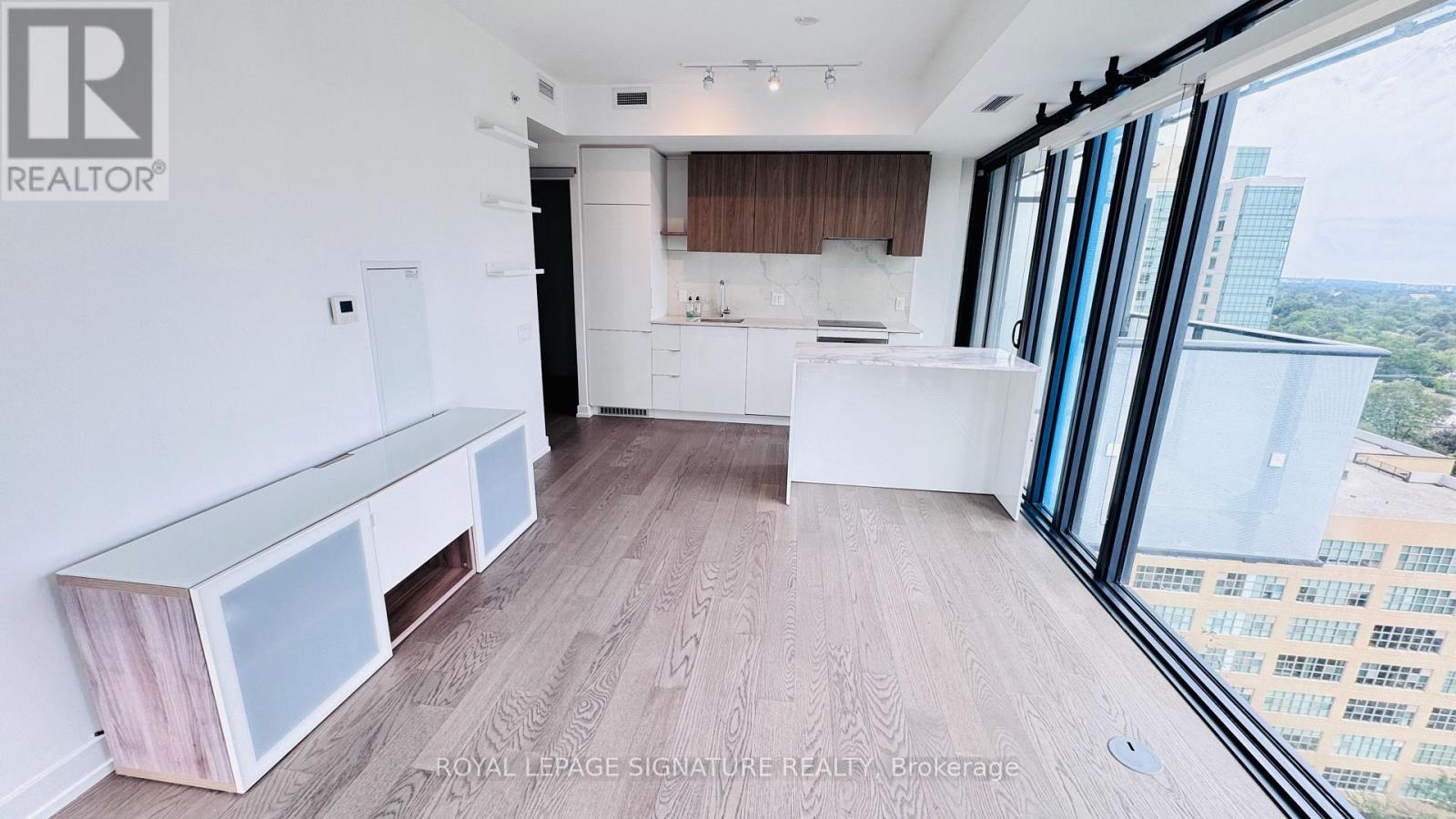 1712 - 161 Roehampton Avenue, Toronto, Ontario  M4P 1P9 - Photo 6 - C13747530