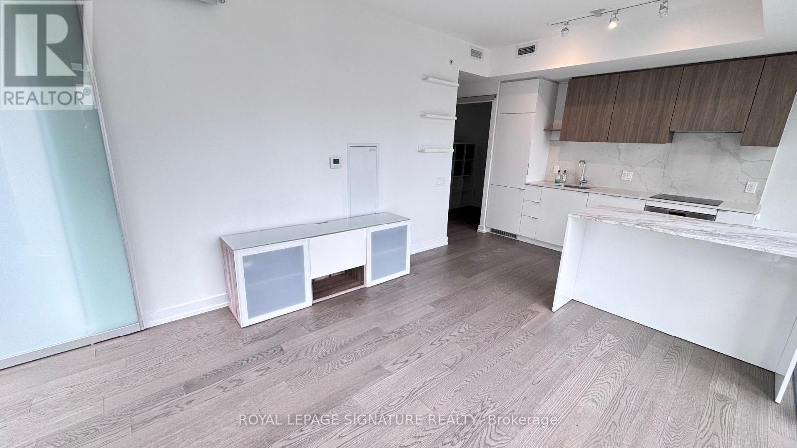1712 - 161 Roehampton Avenue, Toronto, Ontario  M4P 1P9 - Photo 7 - C13747530