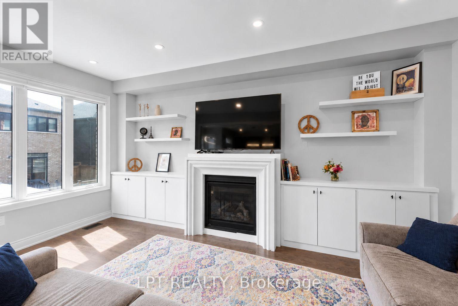 33 Mondial Crescent, East Gwillimbury, Ontario L9N 0S1 - Photo 11 - N13708024