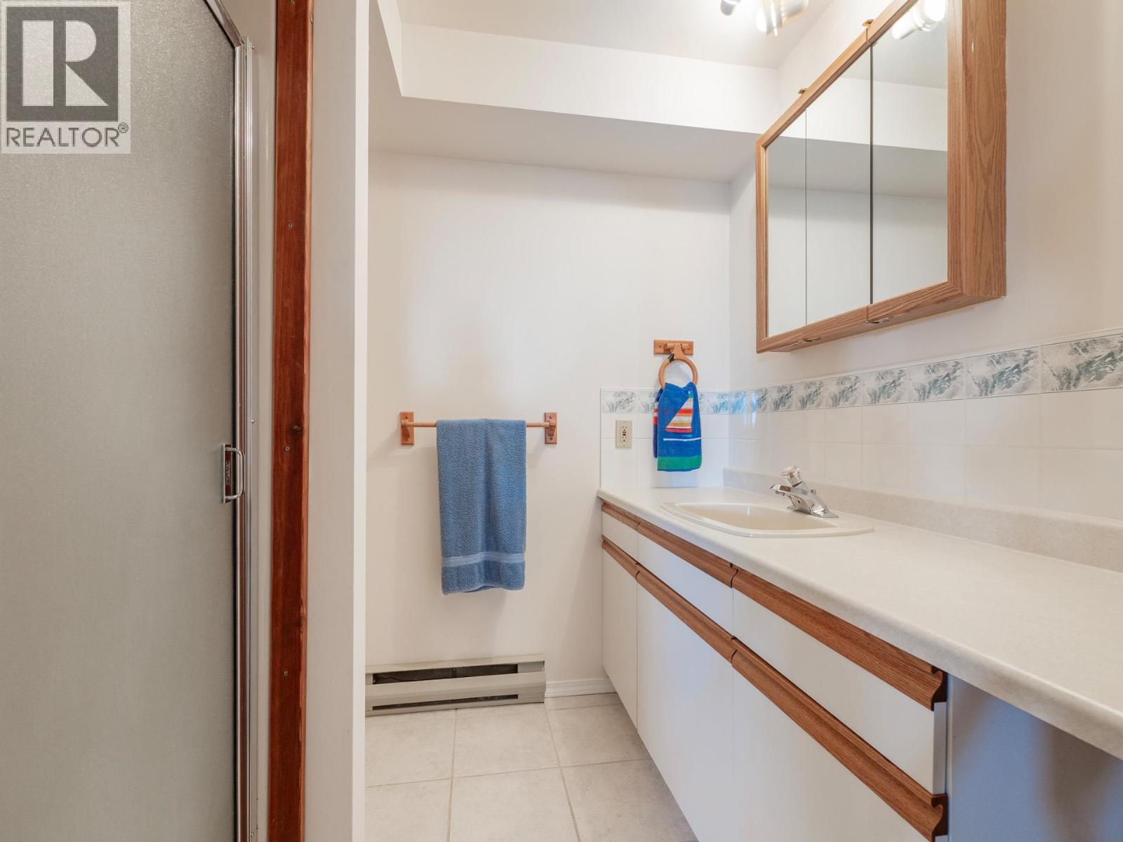 1321 Gower Point Road, Gibsons, British Columbia  V0N 1V3 - Photo 19 - R3161775