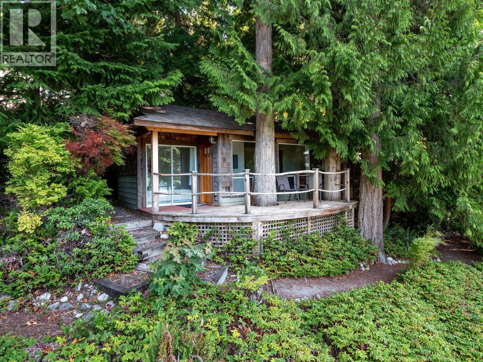 1321 Gower Point Road, Gibsons, British Columbia  V0N 1V3 - Photo 23 - R3161775