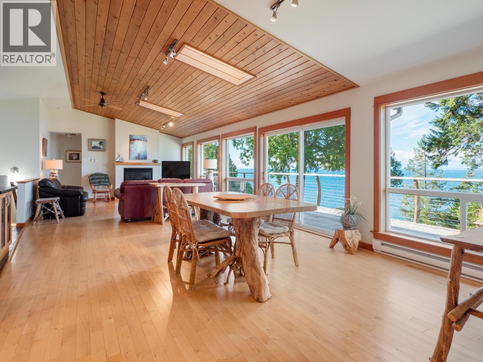 1321 Gower Point Road, Gibsons, British Columbia  V0N 1V3 - Photo 6 - R3161775