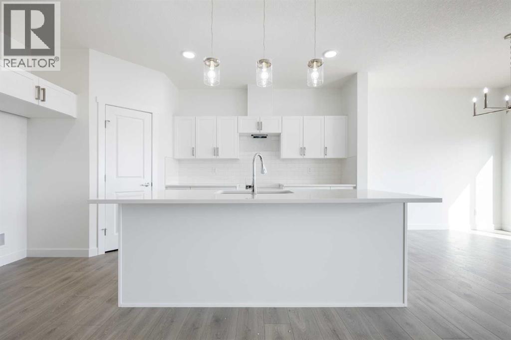 304 Edgefield Close, Strathmore, Alberta  T1P 2H9 - Photo 7 - A2296293