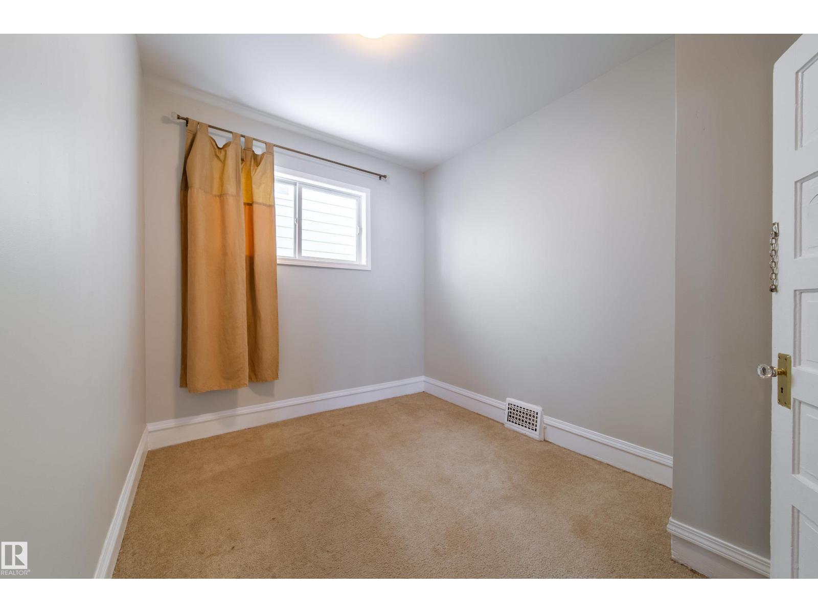 10803 93 St NW, Edmonton, Alberta  T5H 1Y7 - Photo 17 - E4507226