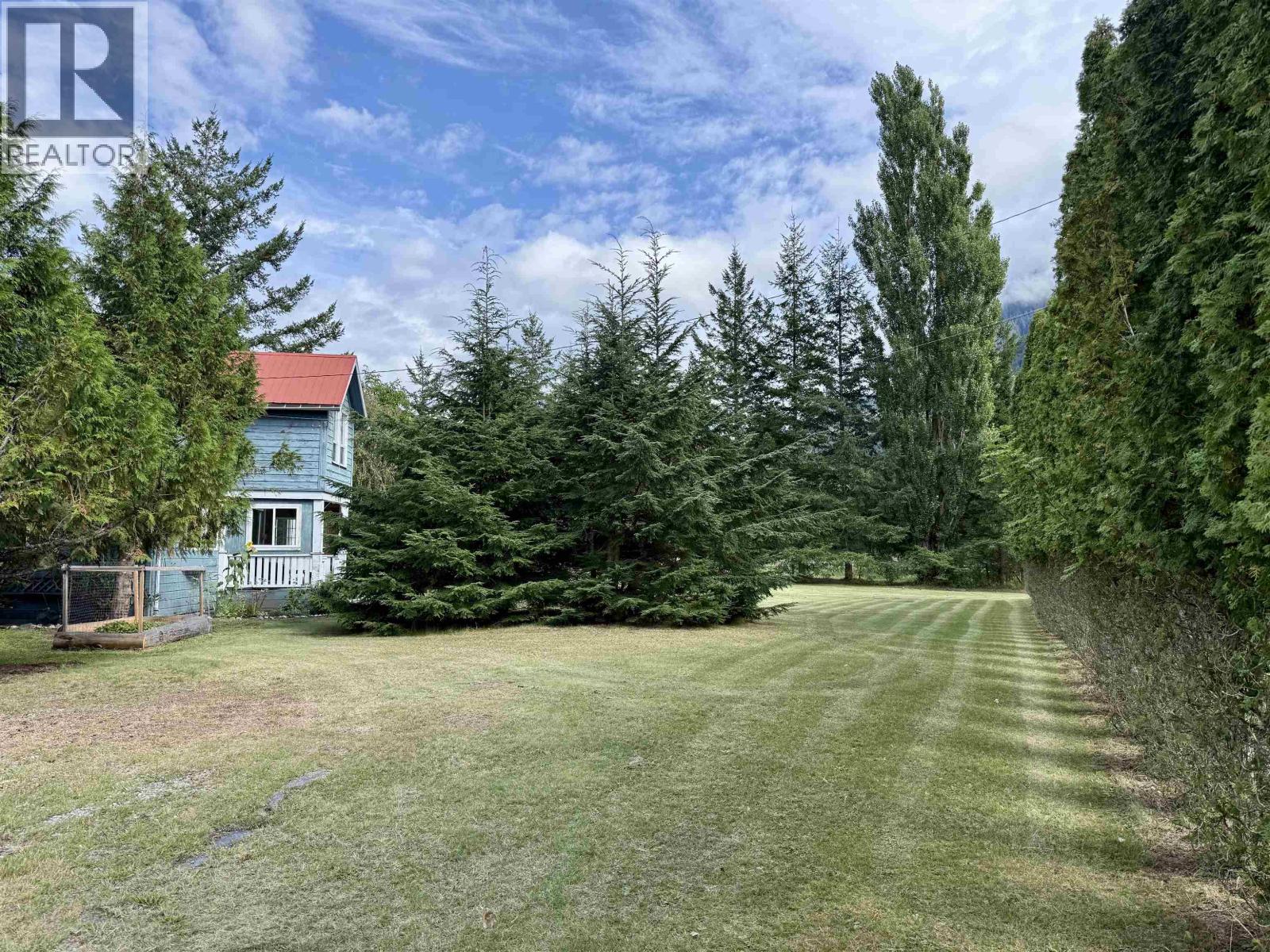 1966 Mackenzie 20 Highway, Hagensborg, British Columbia  V0T 1H0 - Photo 6 - R3161727