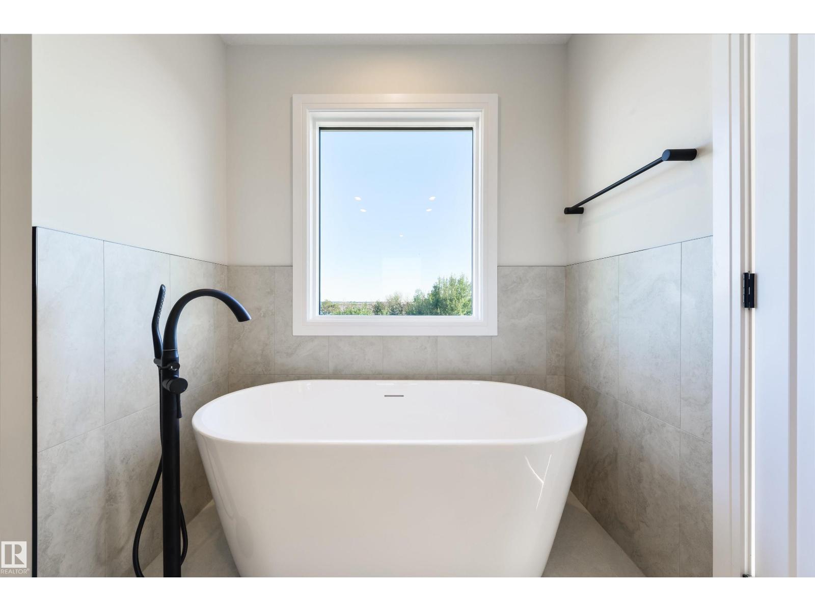 1311 Hawks Ridge Link Nw, Edmonton, Alberta  T5S 0X5 - Photo 46 - E4507227