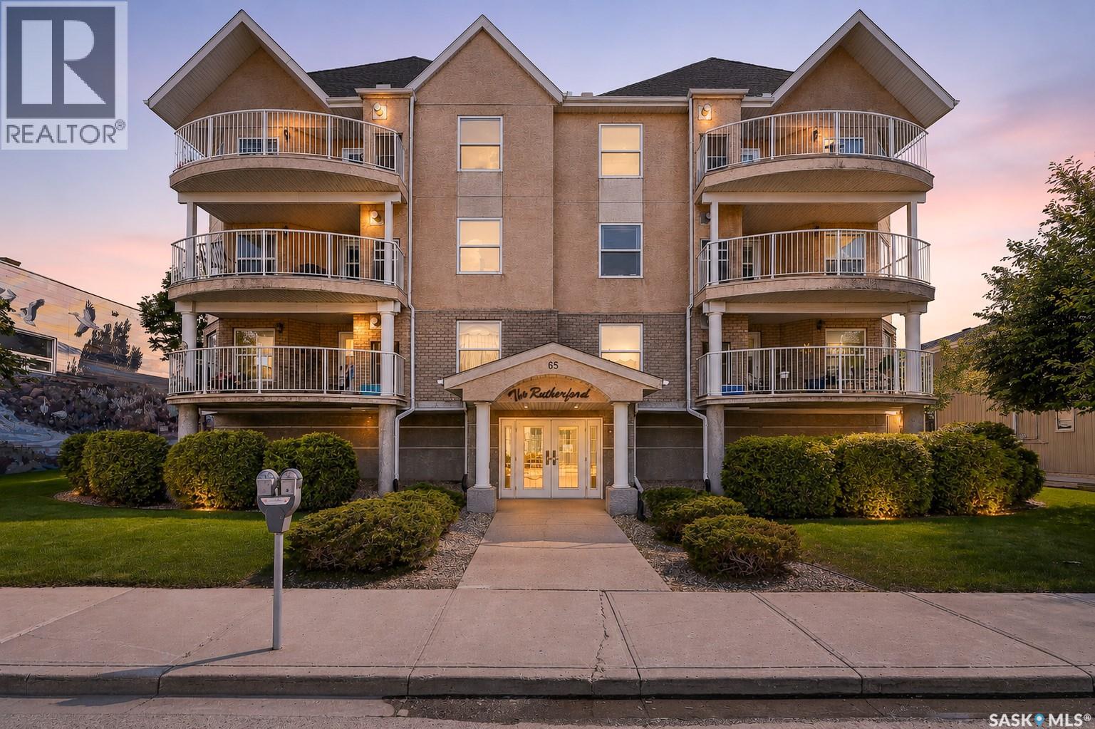 301 65 Hochelaga STREET W, Moose Jaw, Saskatchewan