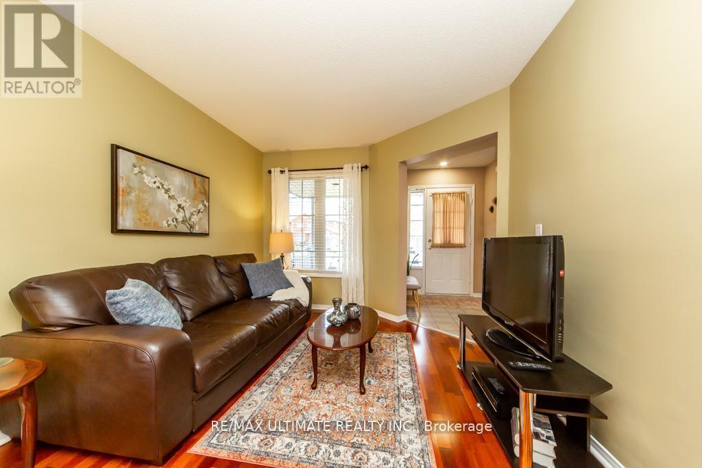 5 Twiss Drive, Barrie, Ontario  L4N 8P3 - Photo 11 - S13747780