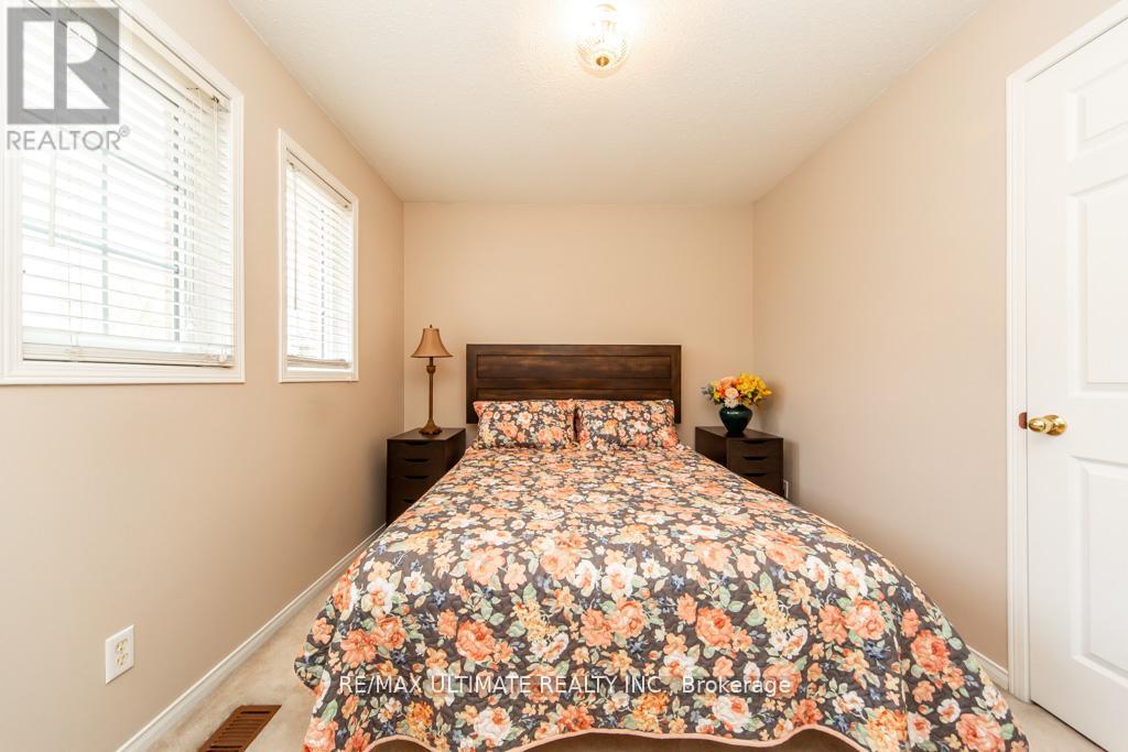 5 Twiss Drive, Barrie, Ontario  L4N 8P3 - Photo 37 - S13747780