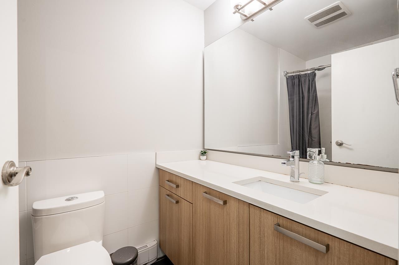 209 15388 105 Avenue, Surrey, British Columbia  V3R 0C4 - Photo 15 - R3160810