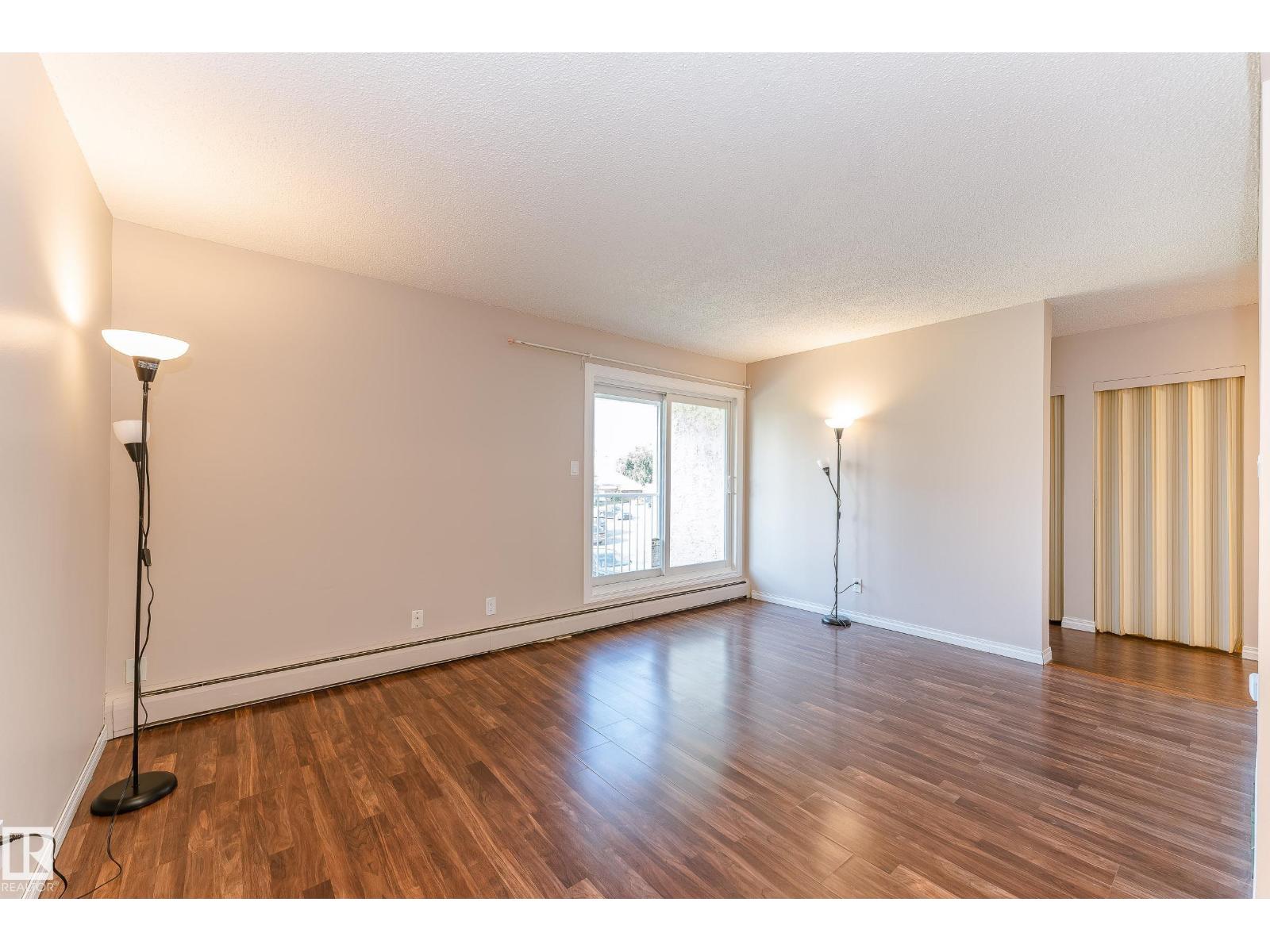 #39 11245 31 Avenue NW, Edmonton, Alberta  T5J 4G8 - Photo 4 - E4507228