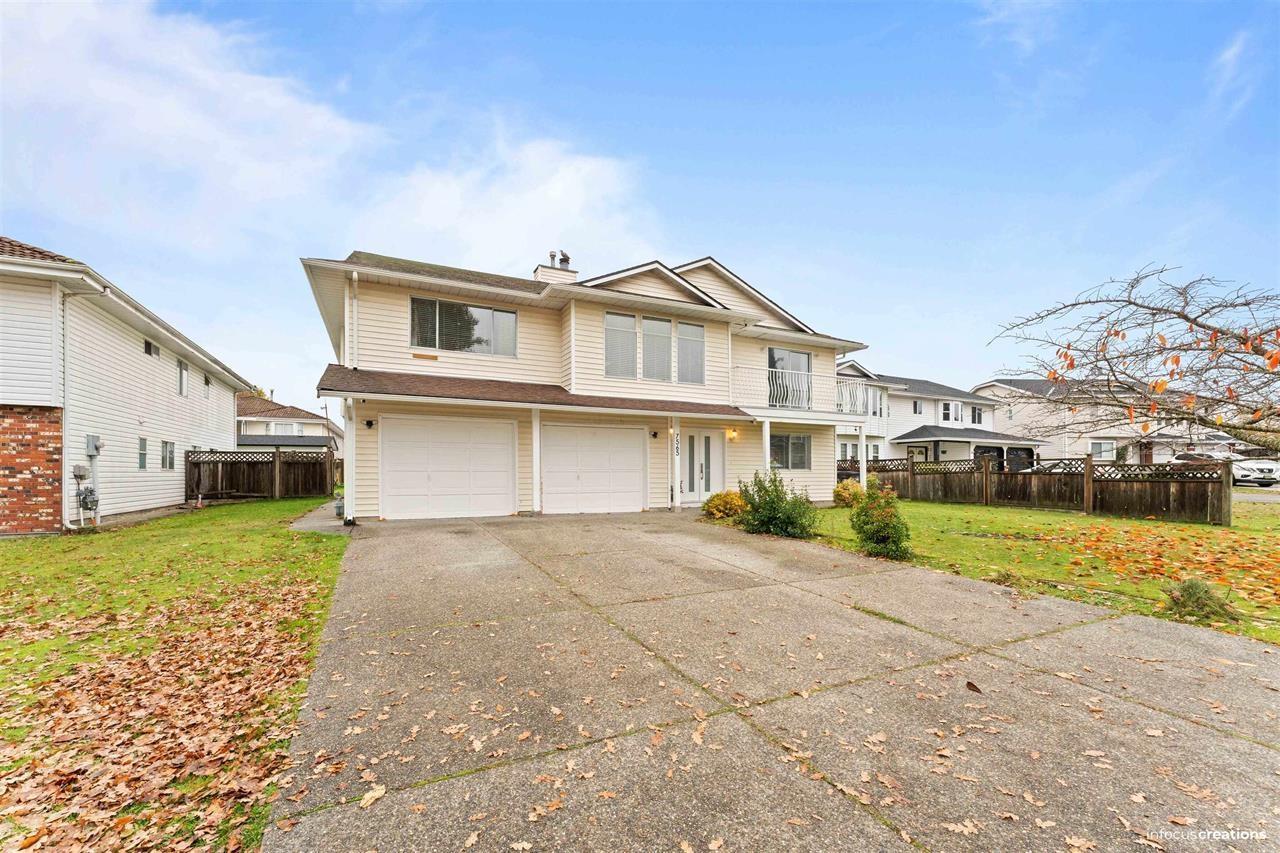 7565 123a Street, Surrey, British Columbia  V3W 9P6 - Photo 2 - R3161790