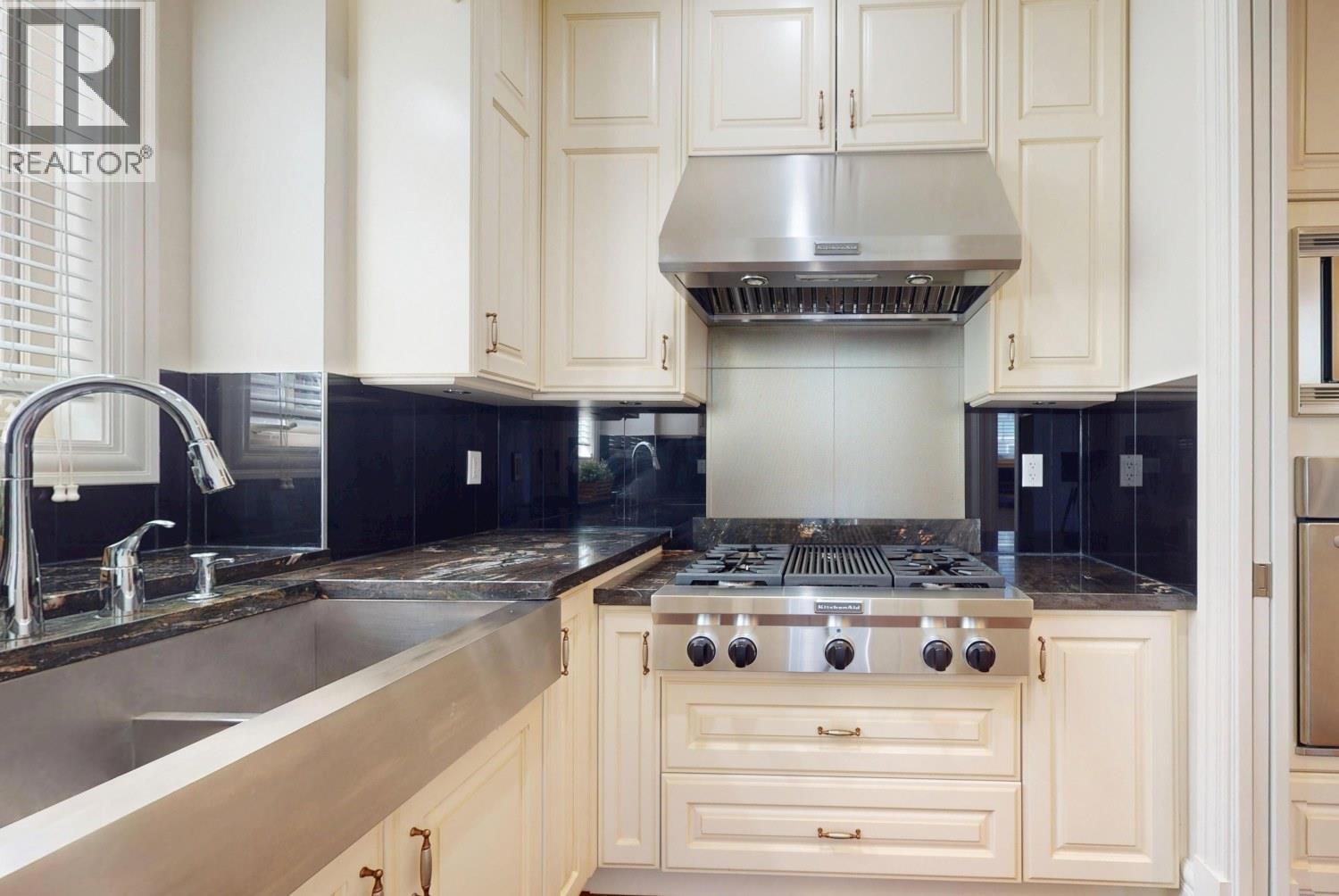 3749 W 11th Avenue, Vancouver, British Columbia  V6R 2K7 - Photo 7 - R3161600