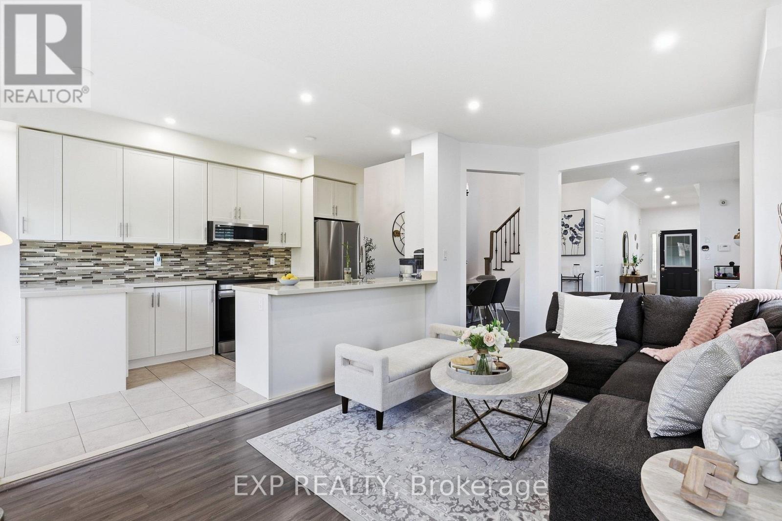 24 Hickman Road, Ajax (South East), Ontario  L1S 0C8 - Photo 11 - E13747804