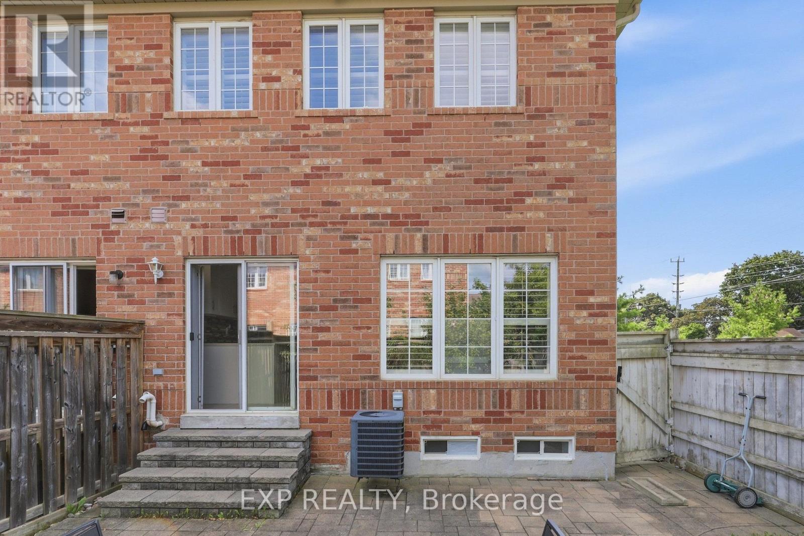 24 Hickman Road, Ajax (South East), Ontario  L1S 0C8 - Photo 29 - E13747804