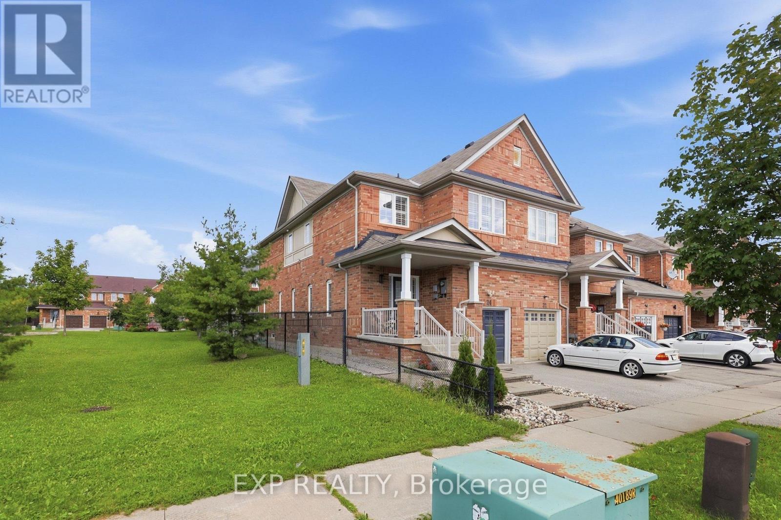 24 Hickman Road, Ajax (South East), Ontario  L1S 0C8 - Photo 3 - E13747804