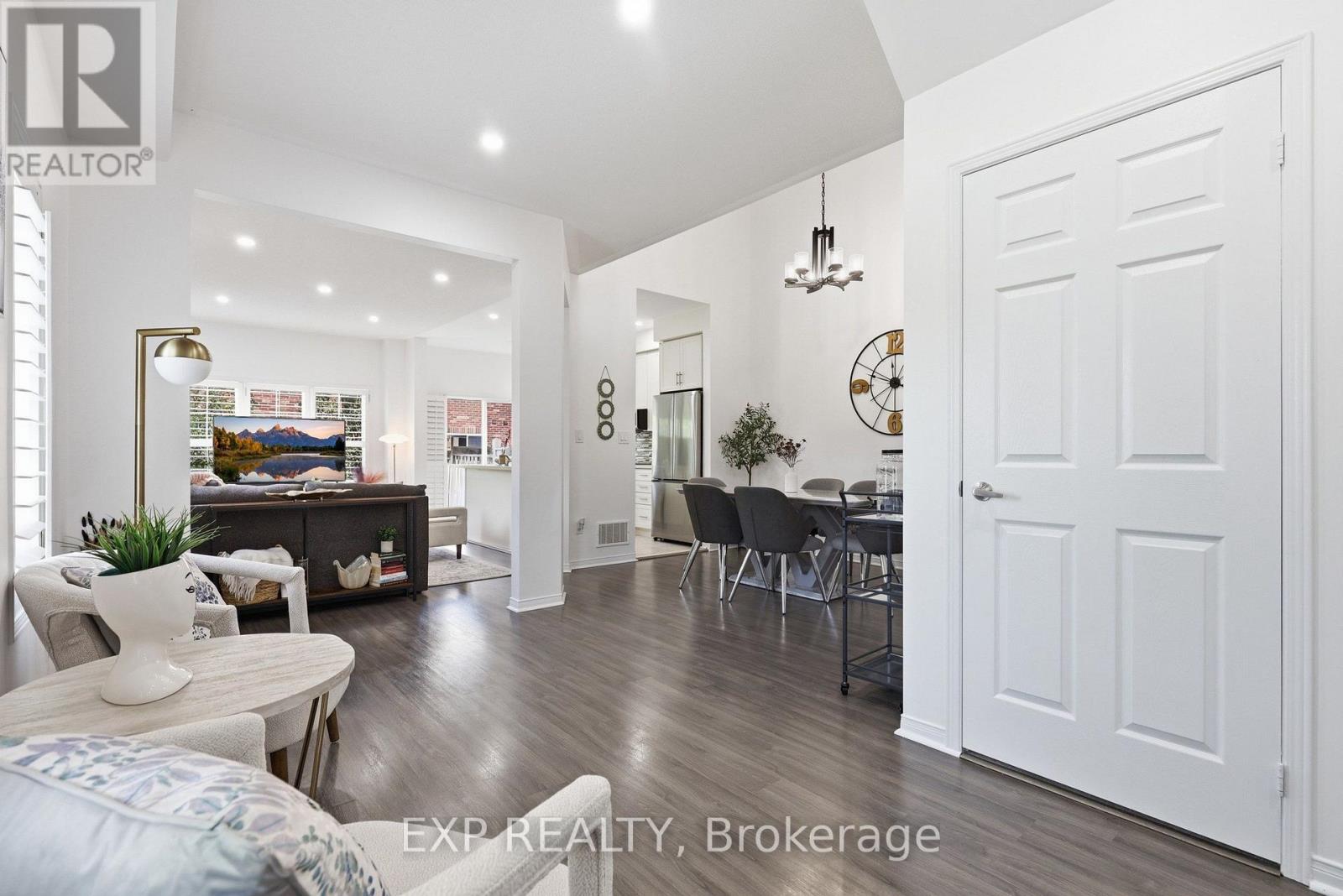 24 Hickman Road, Ajax (South East), Ontario  L1S 0C8 - Photo 8 - E13747804