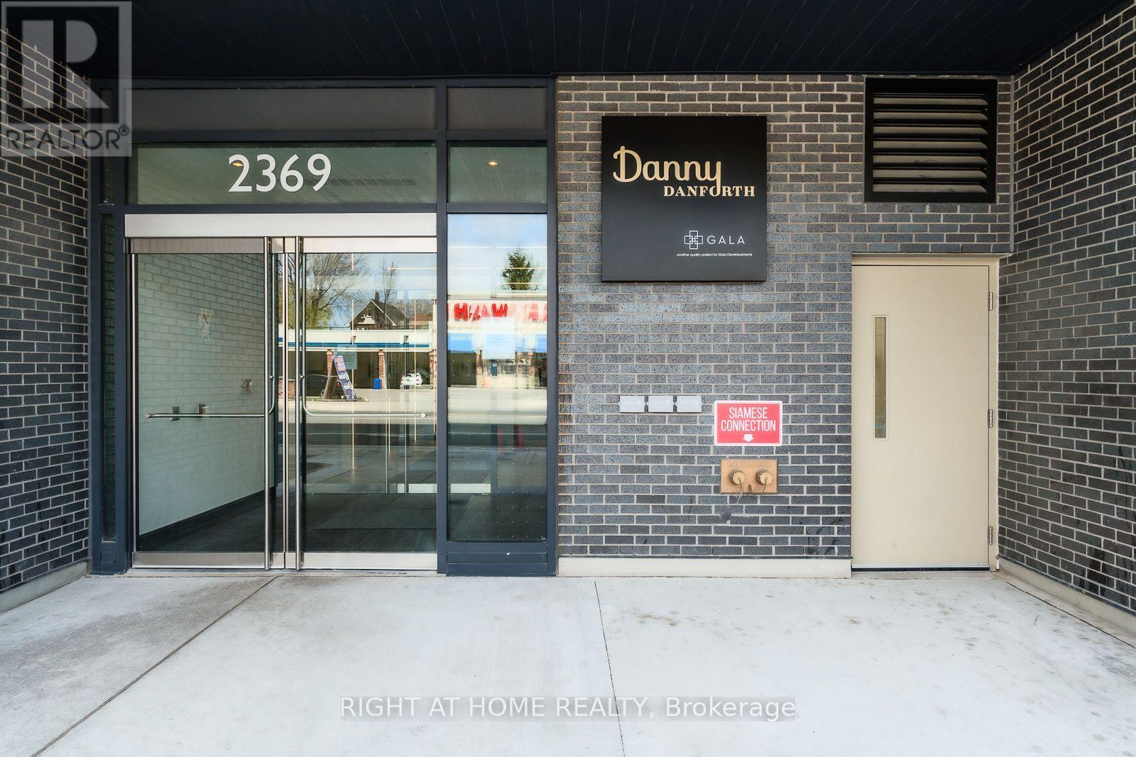 510 - 2369 Danforth Avenue, Toronto (East End-Danforth), Ontario  M4C 0B1 - Photo 2 - E13747828