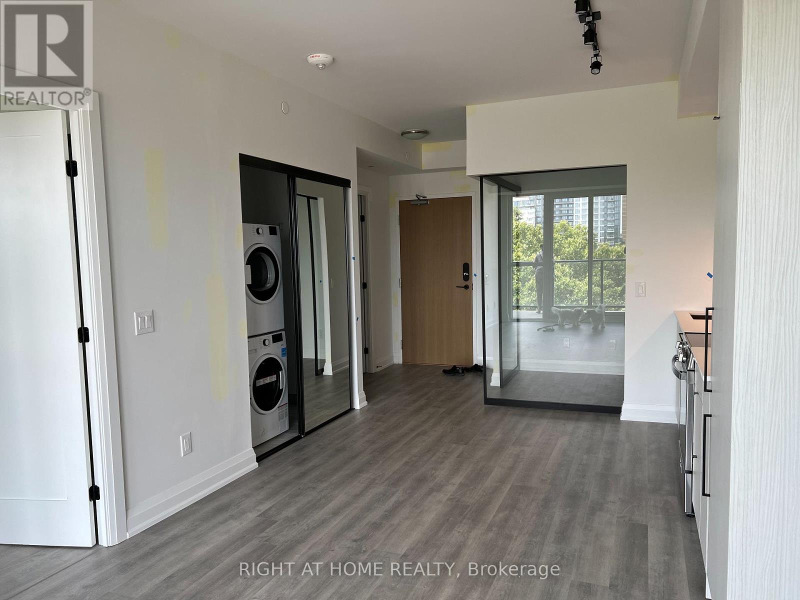 510 - 2369 Danforth Avenue, Toronto (East End-Danforth), Ontario  M4C 0B1 - Photo 6 - E13747828