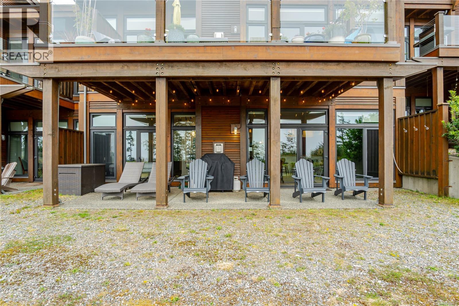 106 545 Marine Dr, Ucluelet, British Columbia V0R 3A0 - Photo 2 - 1048781