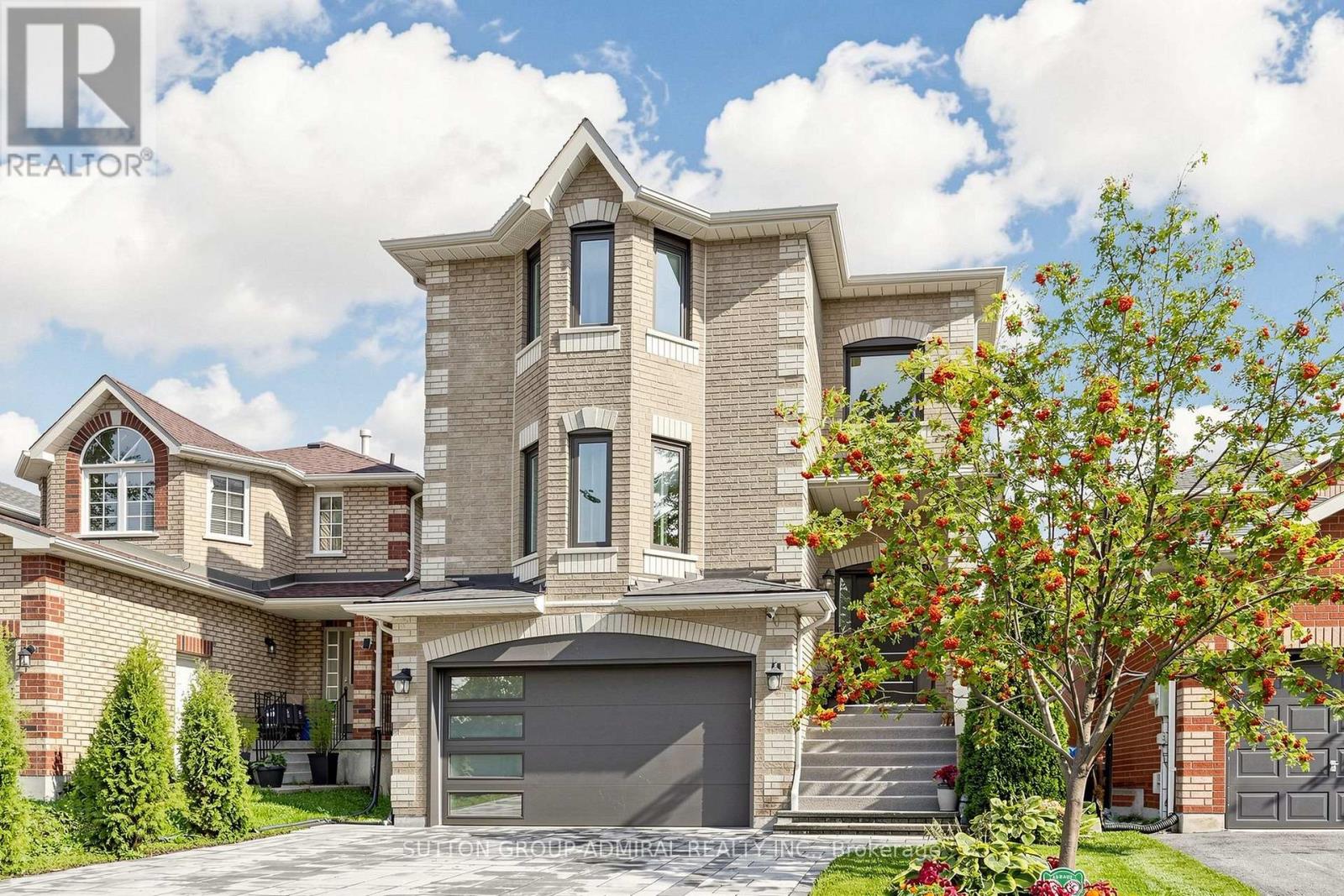 113 WIDGEON STREET, Barrie, Ontario